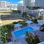 Exclusive Unit In Miami Sunshine