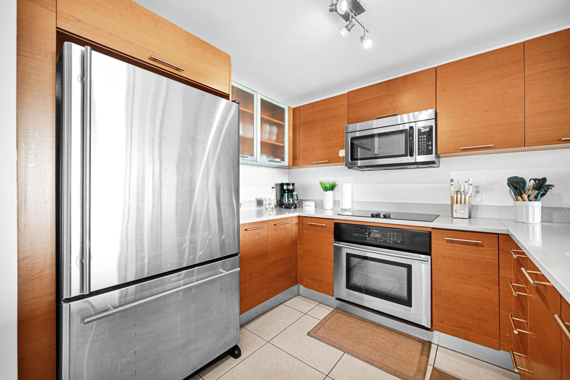 Apartment Exclusive Unit In Sunshine Miami